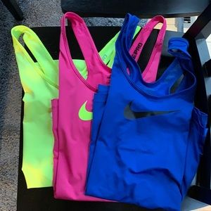 Women’s Nike Workout Tank Set (M)